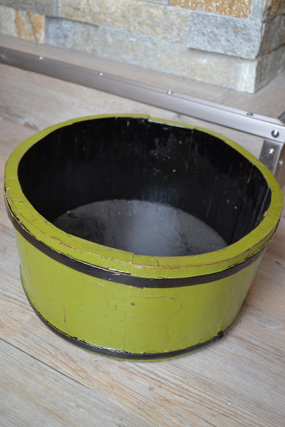 Damaged Green vintage tub::: 13 1/2 x 12"
